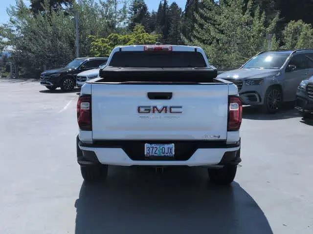 2023 GMC Canyon 4WD Crew Cab Short Box AT4
