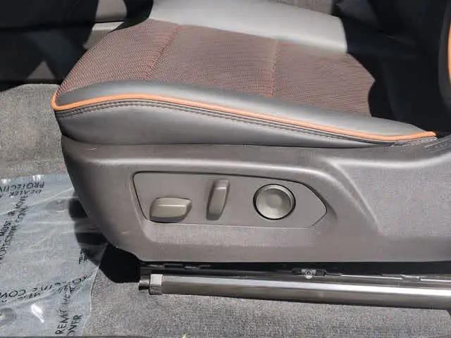2023 GMC Canyon 4WD Crew Cab Short Box AT4