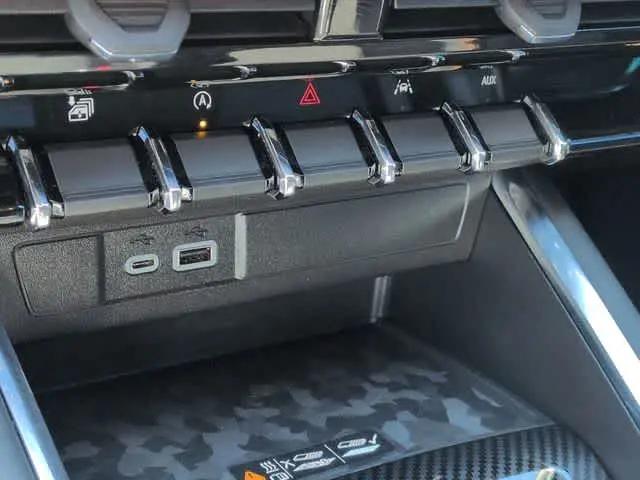 2023 GMC Canyon 4WD Crew Cab Short Box AT4