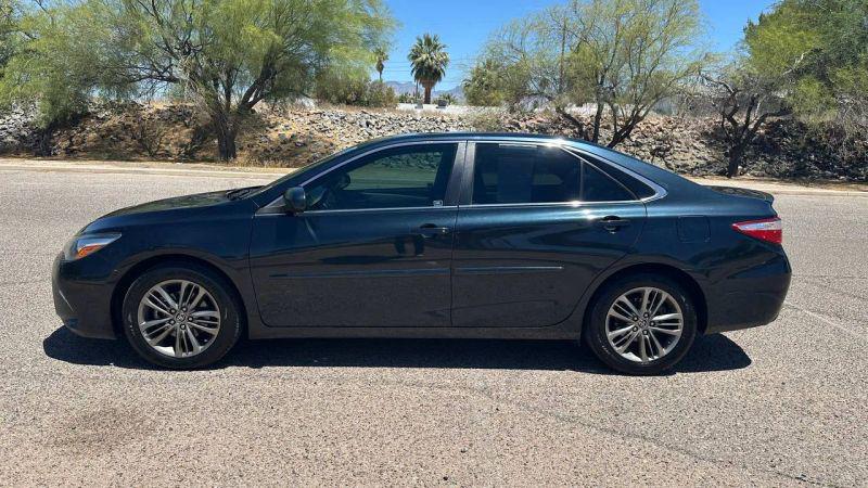 2016 Toyota Camry SE