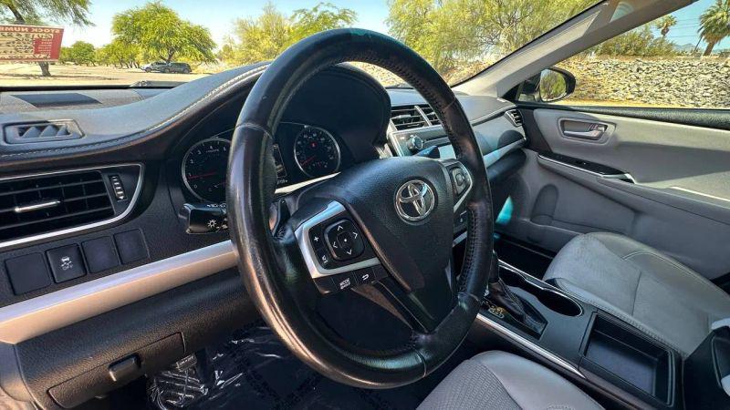 2016 Toyota Camry SE