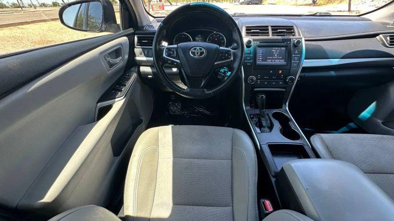 2016 Toyota Camry SE