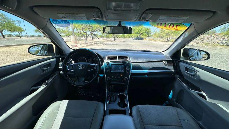 2016 Toyota Camry SE