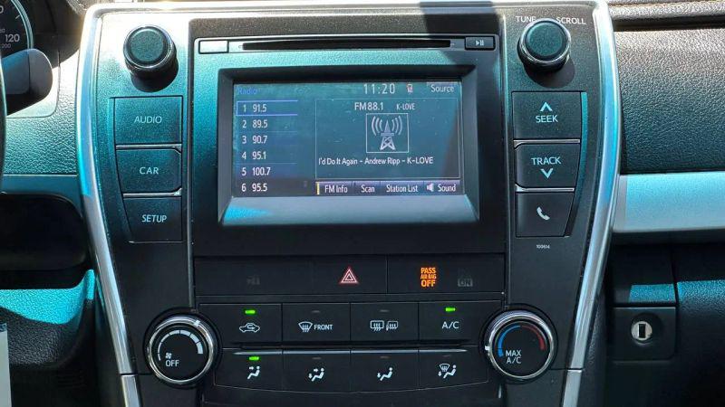 2016 Toyota Camry SE