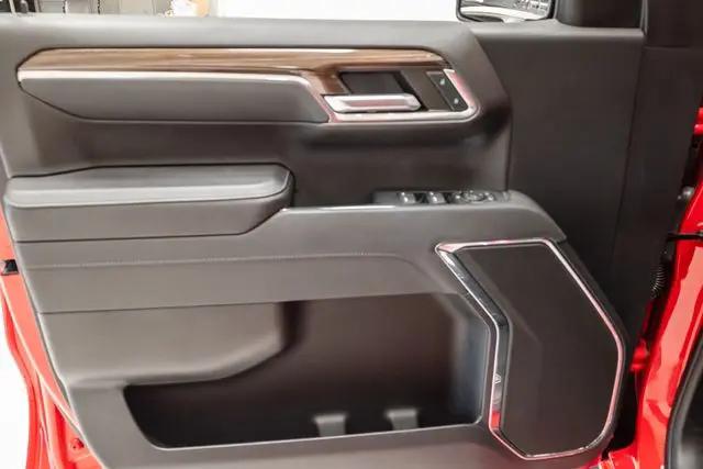 2023 Chevrolet Silverado 1500 4WD Crew Cab Standard Bed LT