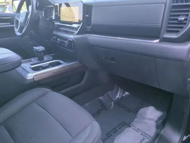 2023 Chevrolet Silverado 1500 4WD Crew Cab Standard Bed LT Trail Boss