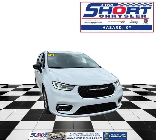 2024 Chrysler Pacifica Touring L for sale in Hazard, KY
