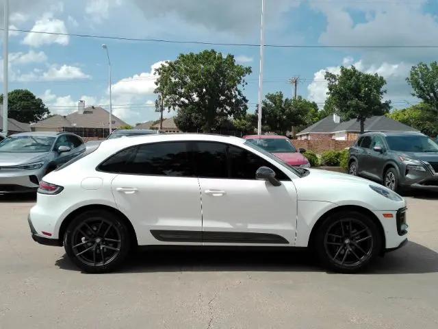 2023 Porsche Macan T