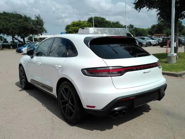 2023 Porsche Macan T
