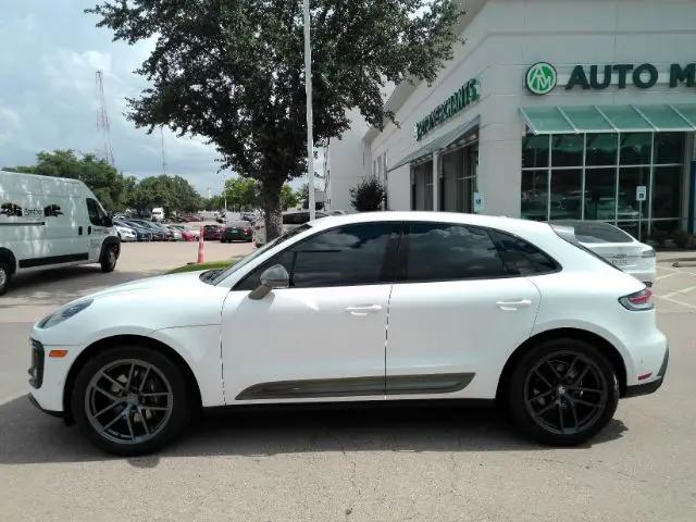 2023 Porsche Macan T