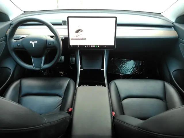 2019 Tesla Model 3 Performance