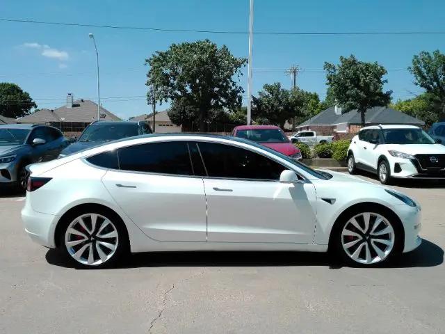 2019 Tesla Model 3 Performance