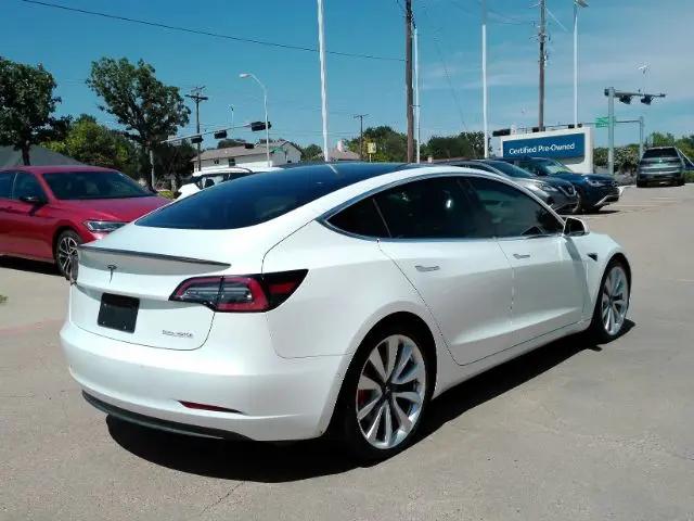 2019 Tesla Model 3 Performance