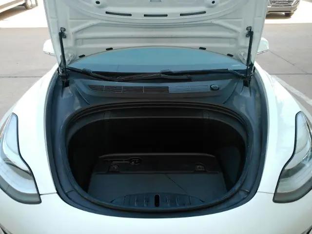 2019 Tesla Model 3 Performance