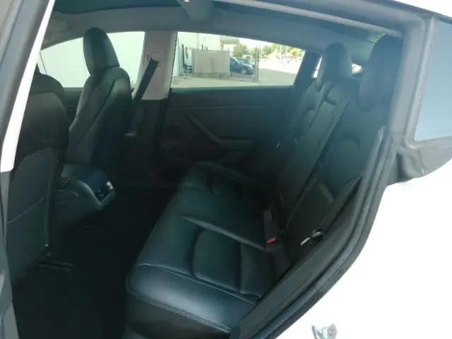 2019 Tesla Model 3 Performance