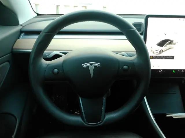2019 Tesla Model 3 Performance