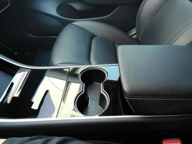 2019 Tesla Model 3 Performance