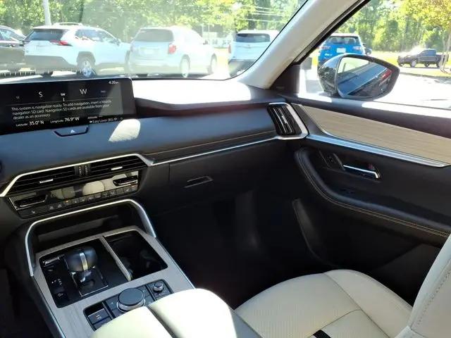 2025 Mazda X-90 Premium Sport