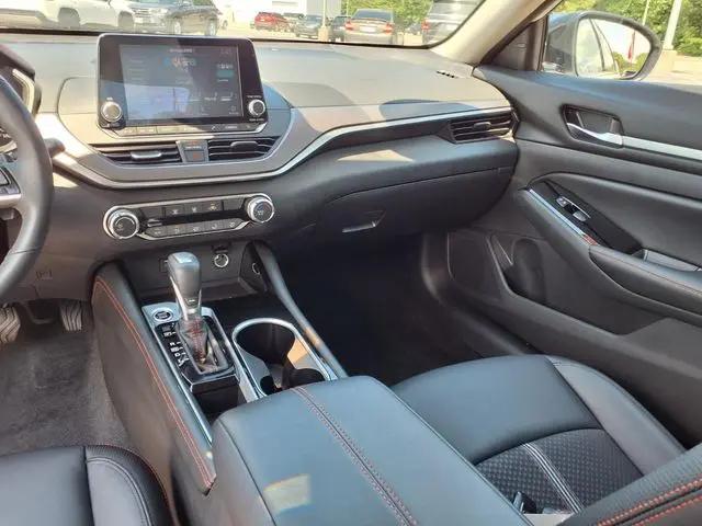 2024 Nissan Altima SR FWD
