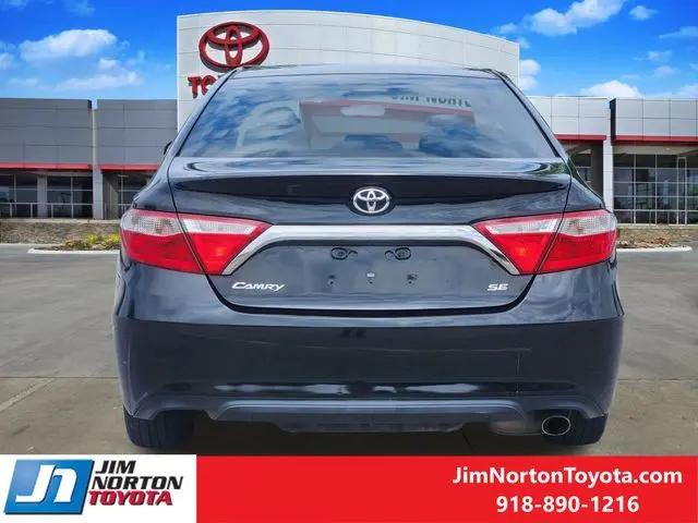2016 Toyota Camry SE