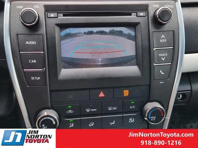 2016 Toyota Camry SE