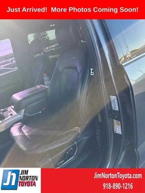 2017 Ford F-150 Platinum