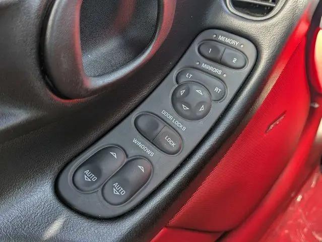 2000 Chevrolet Corvette Base