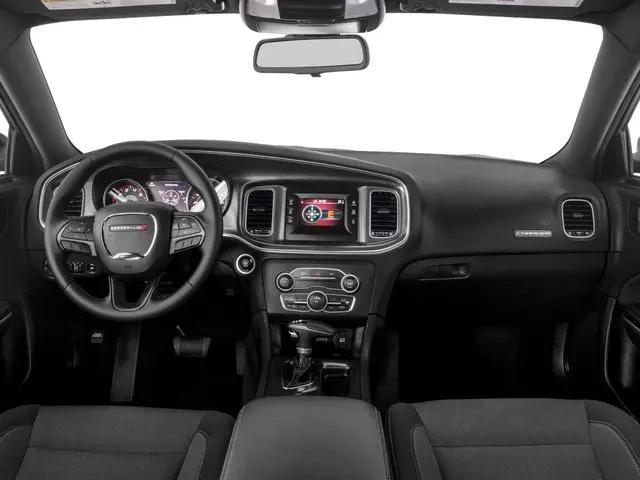 2017 Dodge Charger SE RWD