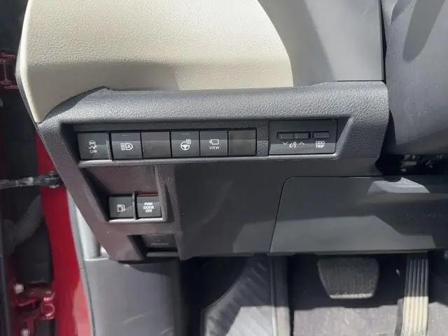 2024 Toyota Sienna Platinum
