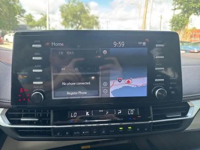 2024 Toyota Sienna Platinum