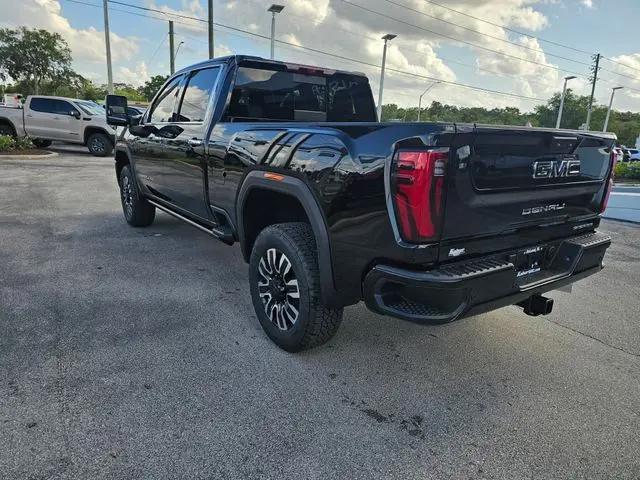 2026 GMC Sierra 2500HD Crew Cab, Standard Bed, Denali Ultimate, 4WD