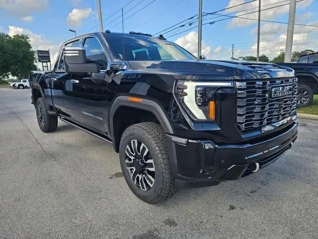 2026 GMC Sierra 2500HD Crew Cab, Standard Bed, Denali Ultimate, 4WD