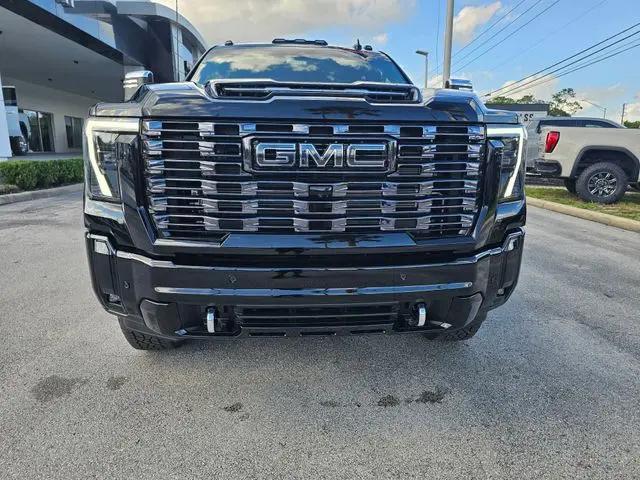 2026 GMC Sierra 2500HD Crew Cab, Standard Bed, Denali Ultimate, 4WD
