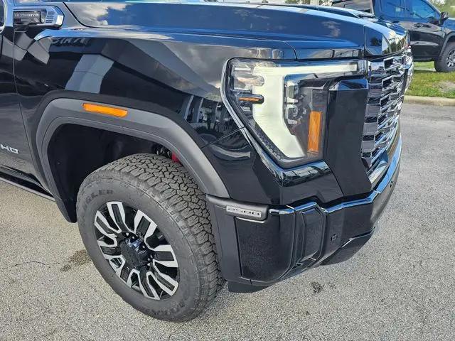 2026 GMC Sierra 2500HD Crew Cab, Standard Bed, Denali Ultimate, 4WD