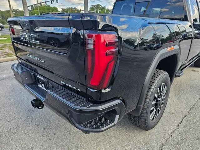 2026 GMC Sierra 2500HD Crew Cab, Standard Bed, Denali Ultimate, 4WD