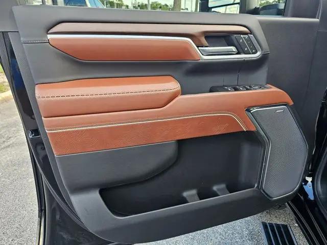 2026 GMC Sierra 2500HD Crew Cab, Standard Bed, Denali Ultimate, 4WD