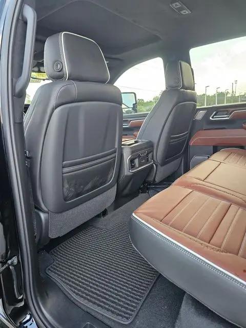 2026 GMC Sierra 2500HD Crew Cab, Standard Bed, Denali Ultimate, 4WD