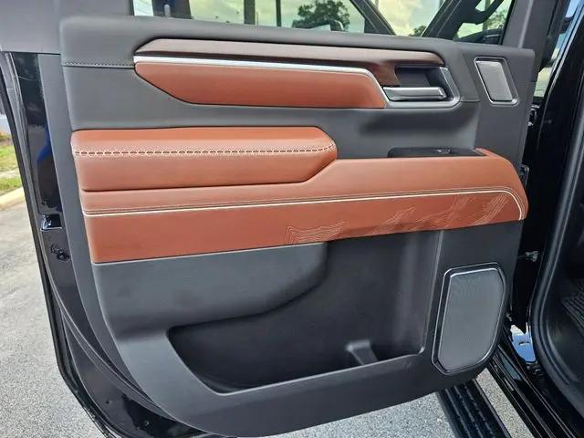 2026 GMC Sierra 2500HD Crew Cab, Standard Bed, Denali Ultimate, 4WD