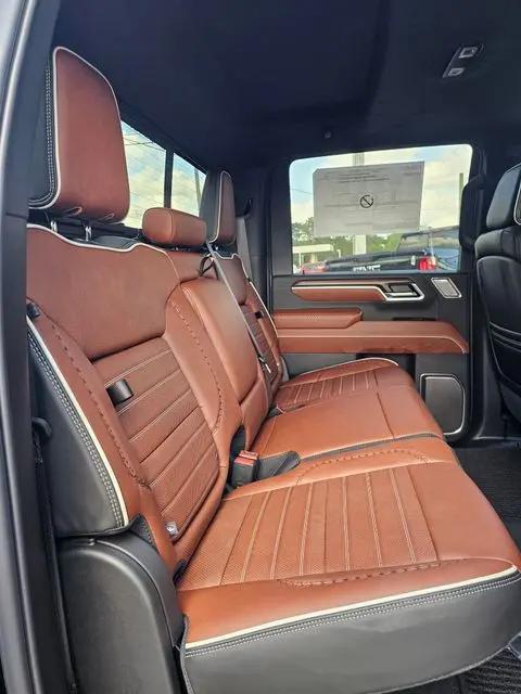 2026 GMC Sierra 2500HD Crew Cab, Standard Bed, Denali Ultimate, 4WD