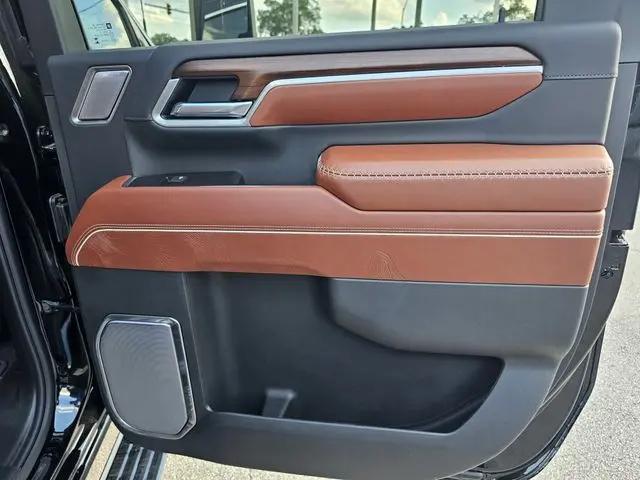 2026 GMC Sierra 2500HD Crew Cab, Standard Bed, Denali Ultimate, 4WD
