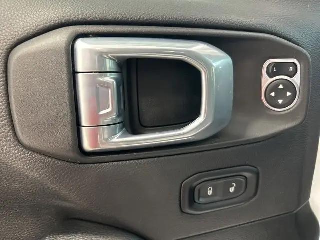 2022 Jeep Wrangler Unlimited Sahara 4x4