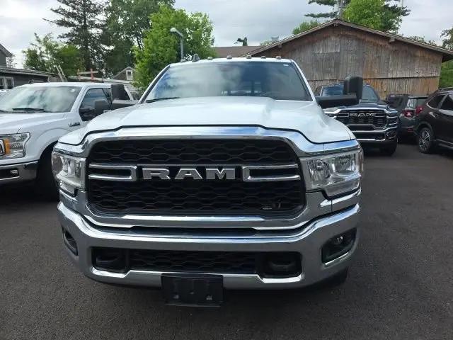 2022 Ram 3500 Tradesman/SLT/Laramie/Limited