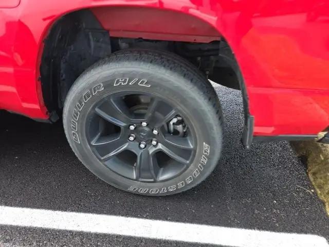 2023 Ram 1500 Big Horn Crew Cab 4x4 5'7" Box