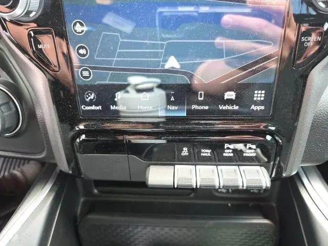 2023 Ram 1500 Big Horn Crew Cab 4x4 5'7" Box
