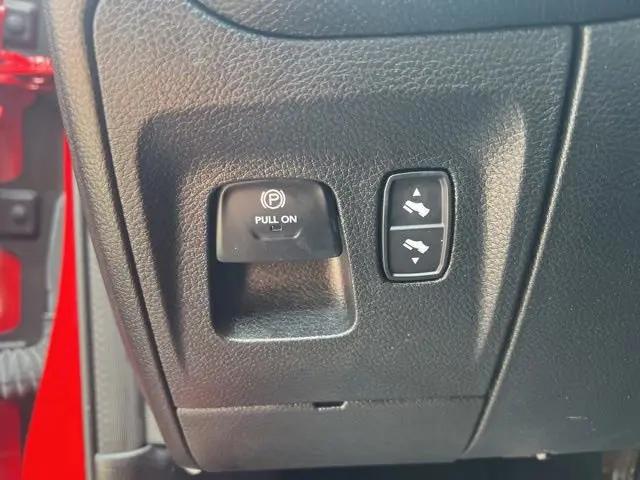 2023 Ram 1500 Big Horn Crew Cab 4x4 5'7" Box