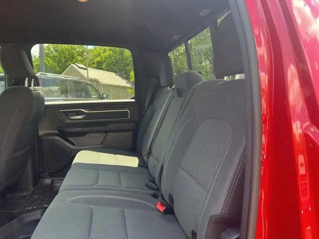 2023 Ram 1500 Big Horn Crew Cab 4x4 5'7" Box