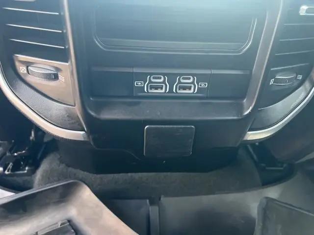 2023 Ram 1500 Big Horn Crew Cab 4x4 5'7" Box