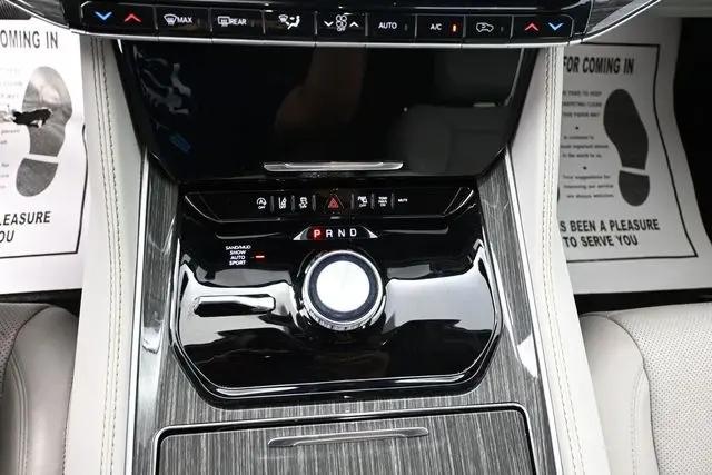 2022 Jeep Wagoneer Series II 4x4
