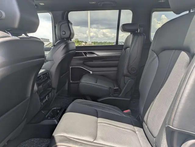 2026 Jeep Grand Wagoneer L 85th Anniversary Edition 4x4