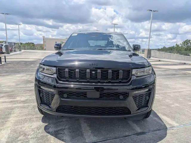 2026 Jeep Grand Cherokee 85th Anniversary Edition